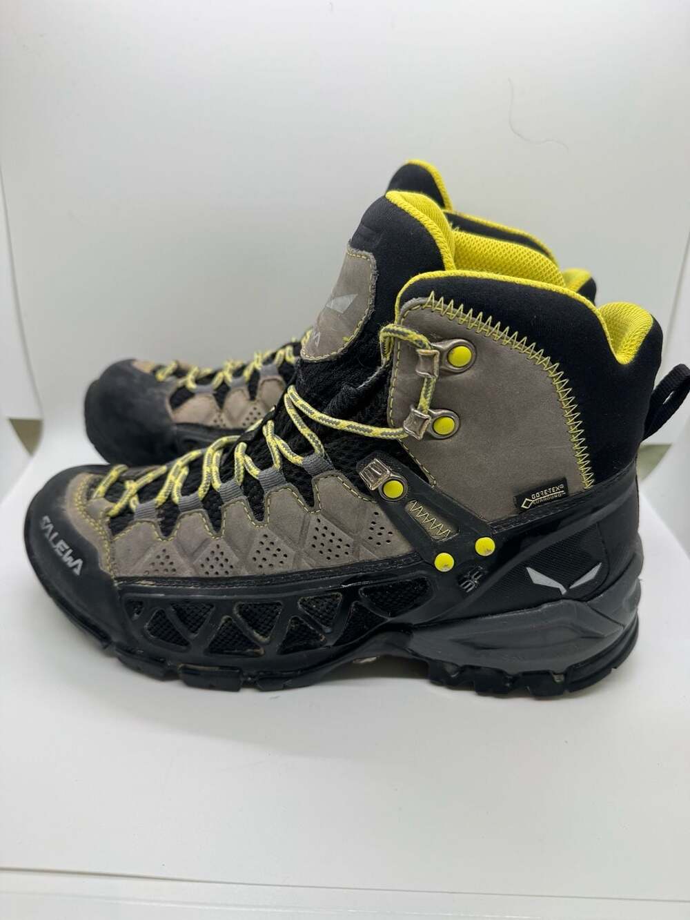 Salewa MS Alp Flow Mid GTX Hiking Boots - Smoke/Yellow